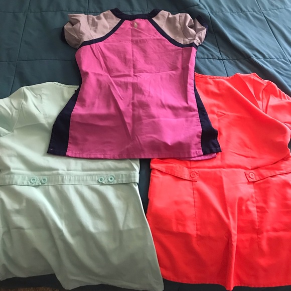 3 Grey’s anatomy scrub tops - Picture 4 of 4